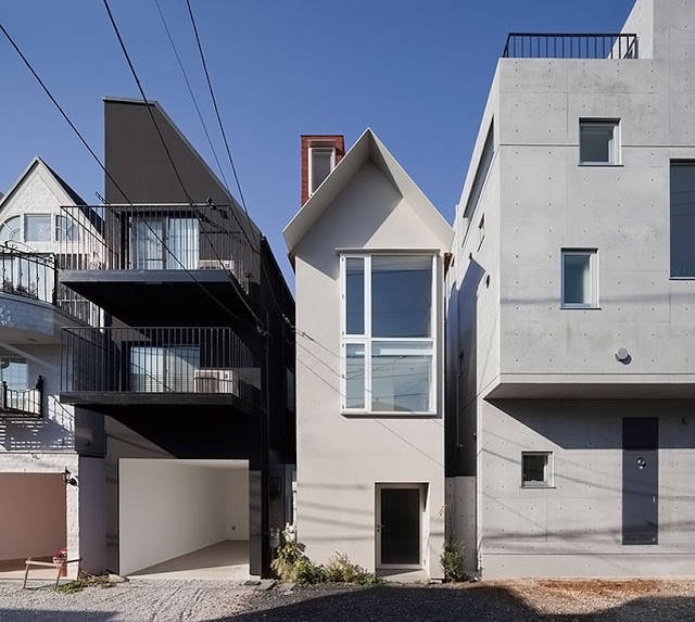 Momoyo Kaijima